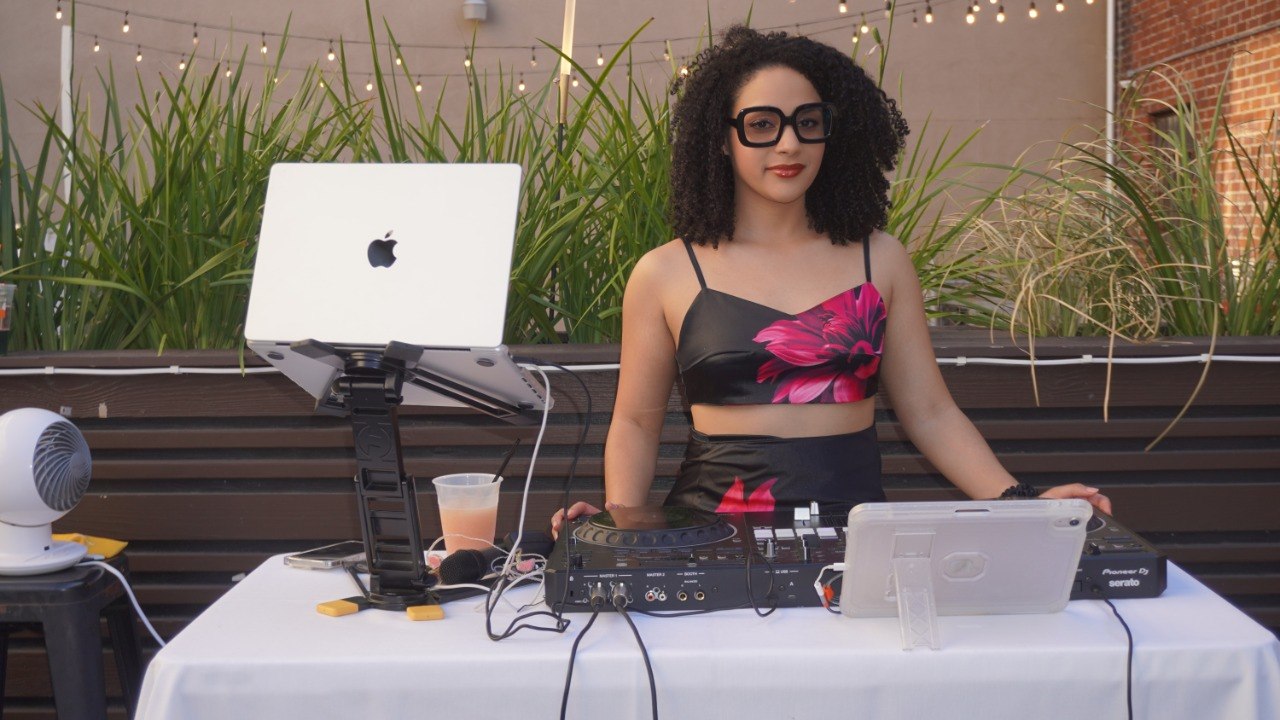 How to Choose the Perfect Wedding DJ: 10 Things Every Couple Should Know — Omy The DJ, Jacksonville FL